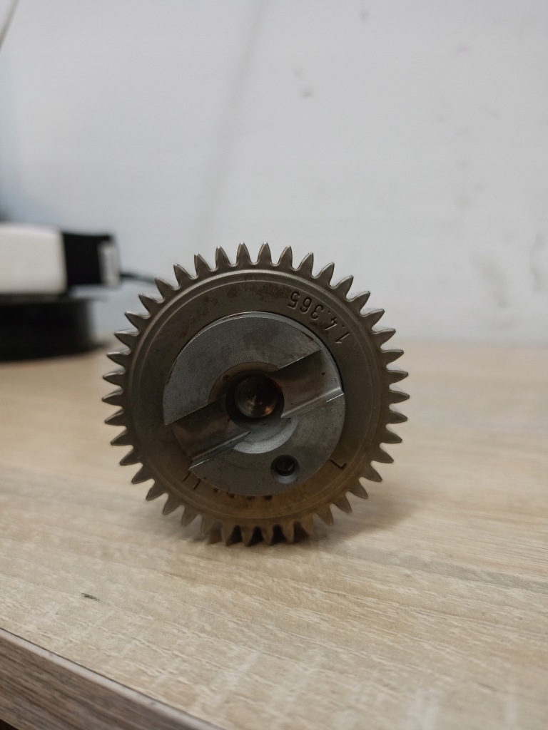 фото №1, Vw t6 crafter 2,0tdi вал распределительного вала 03l101e07