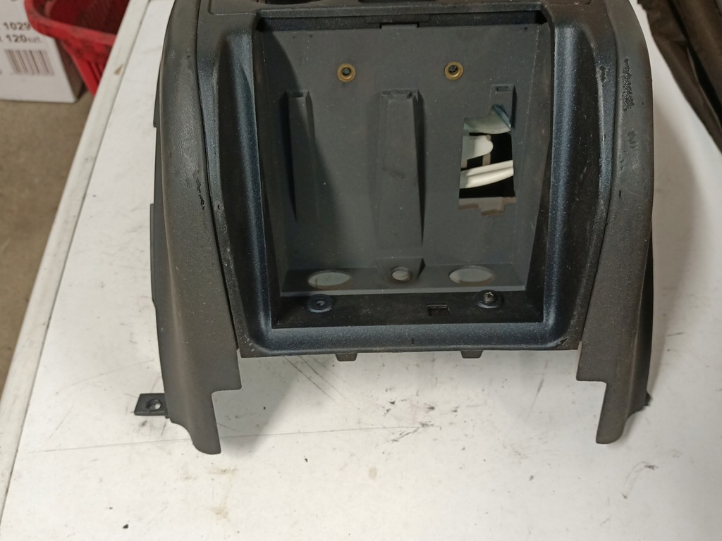 фото №2, Рамка консолі audi a3 8l 8l0863243