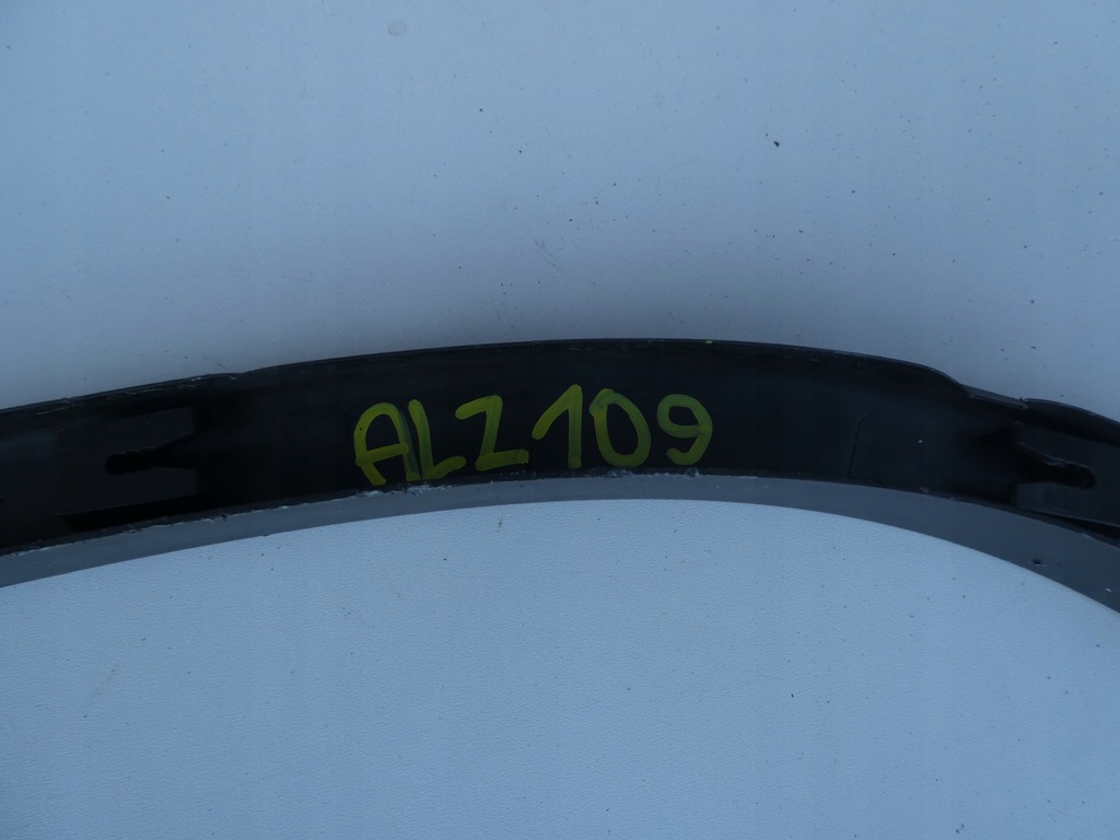 фото №6, Молдинг крыла правая задняя vw tiguan 5n 5n0854820c