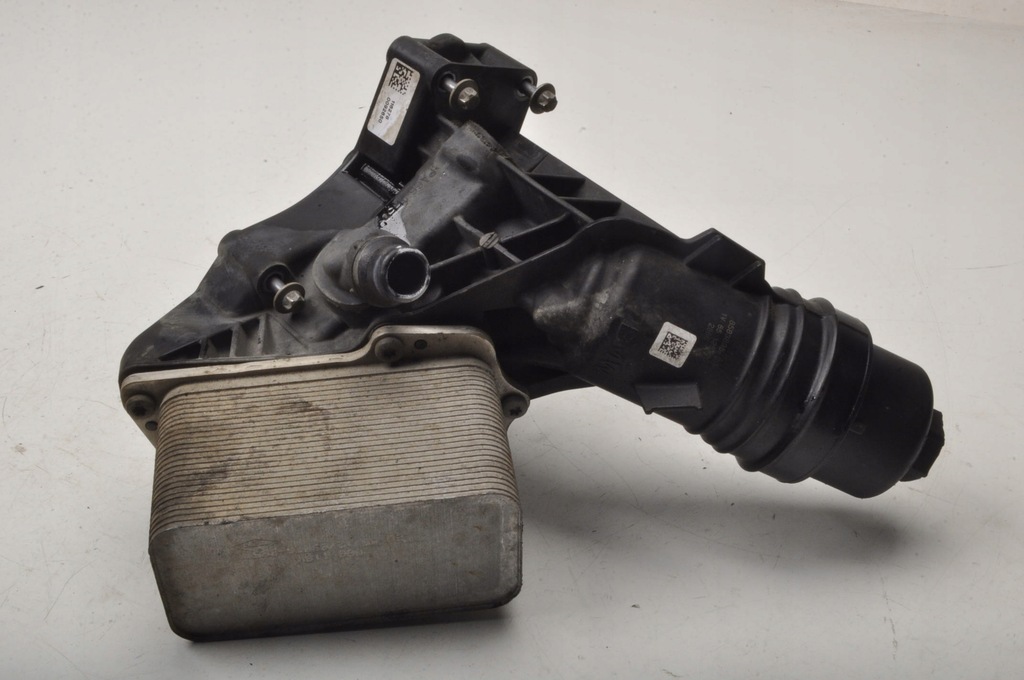 фото №7, Bmw f20 f30 g30 3.0 основание корпус фильтра масла радиатор 8583895