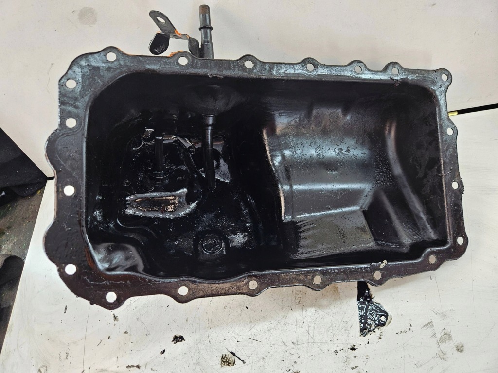 Bmw 3 e90 e91 e87 x3 e83 2.0i n46b20by поддон масляная масла Недорого