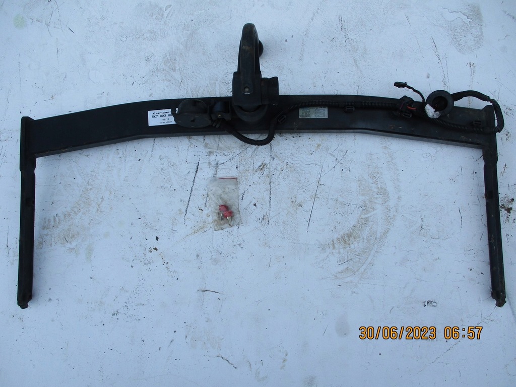 фото №5, Hak буксировочный vw golf 5k7 5k7803881a