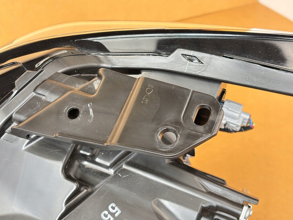 фото №10, Лампа full led правая перед mazda 3 bp iv