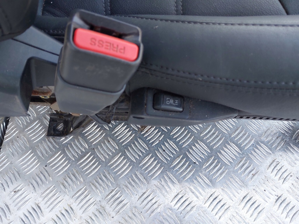 фото №11, Сиденья заднее сиденье кожа mitsubishi asx black edition