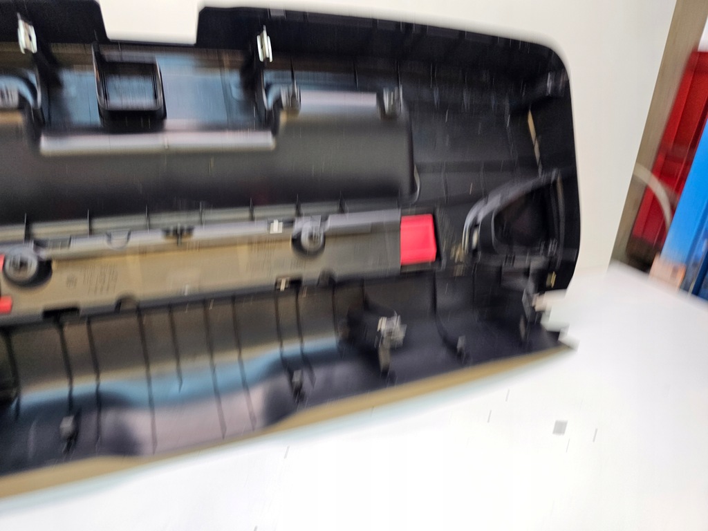 фото №7, Обивка крышки задняя audi a4 b9 avant 8w9867979