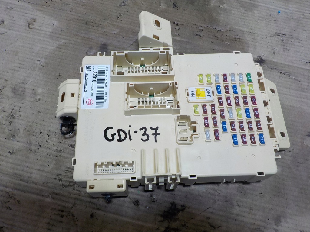 фото №1, Ceed ii 1.6 коробка запобіжників a2010