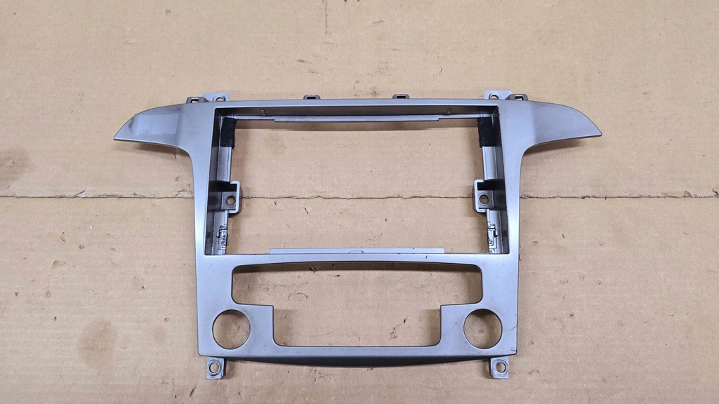 фото №1, Ford s-max mk1 galaxy mk3 2006 - 2015 rok рамка радіо консолі срібляста 2006r