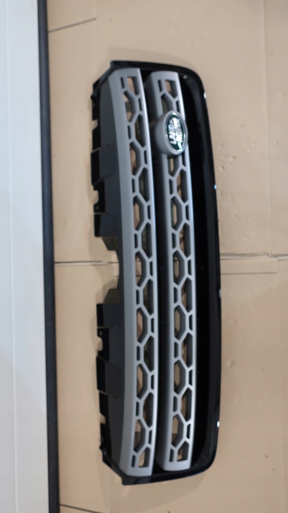 фото №3, Решётка радиатора решётка радиатора land rover discovery 4 2014-