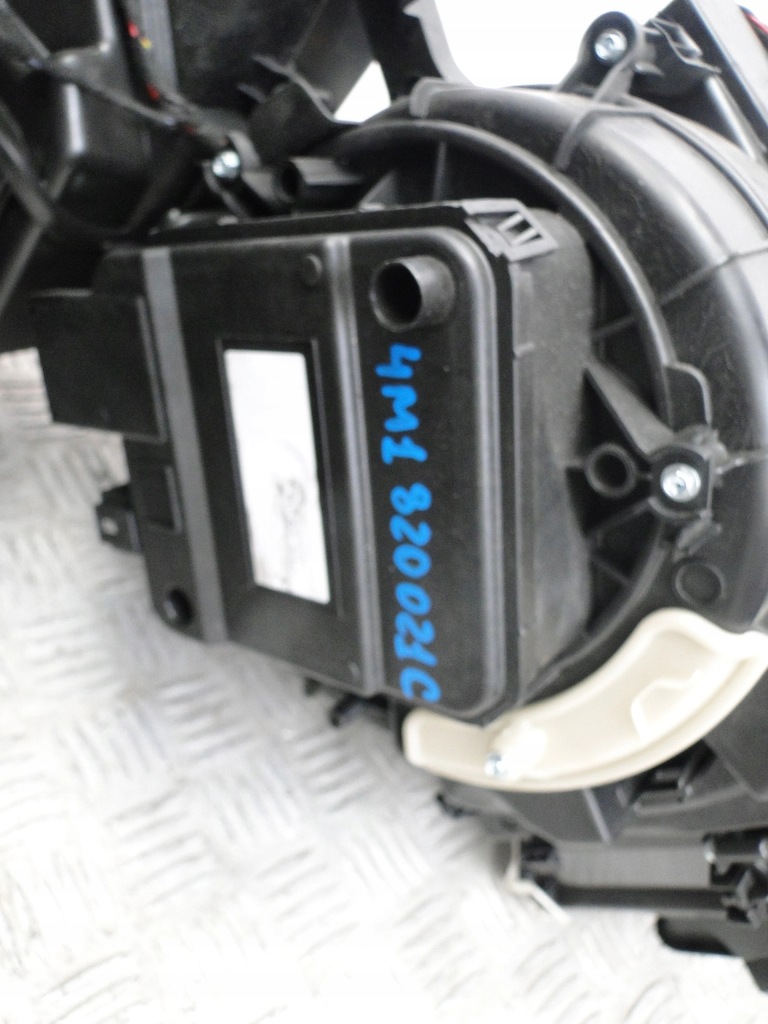 фото №8, Audi q5 80b 80a отопитель 80b816005 4m1820021c mahle