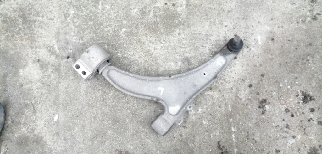 фото №1, Opel insignia a рычаг левый передний