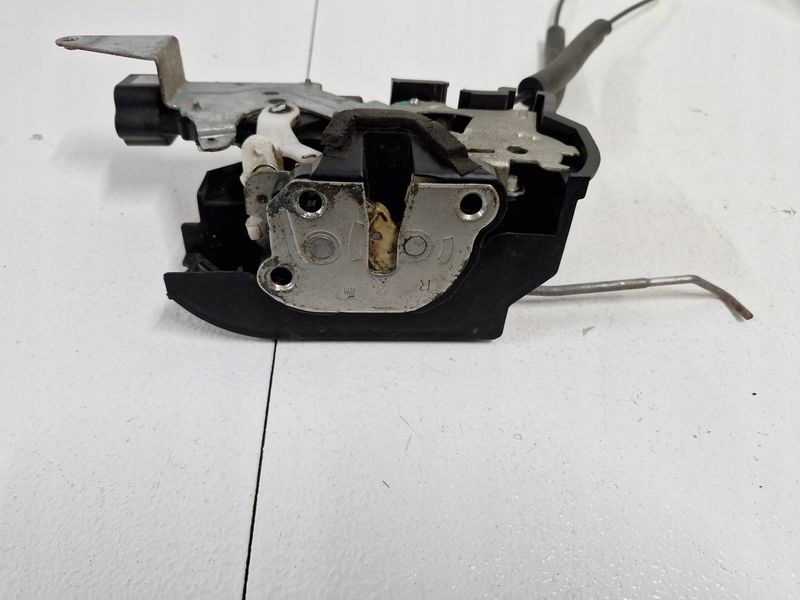 фото №7, Hummer h3 замок двері правий задня задній 2 pin