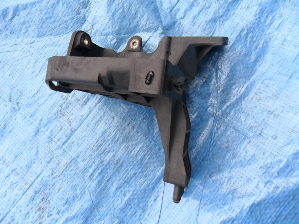 Opel оригінальний номер gm 13347074 в Україні