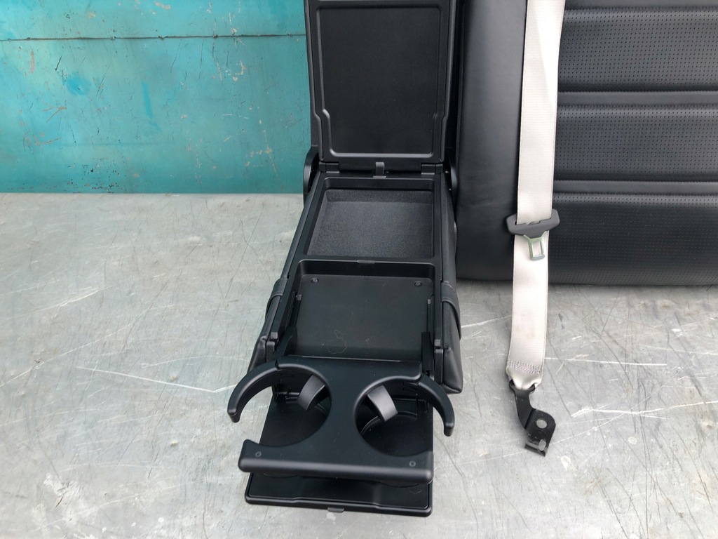 фото №8, Mercedes w218 cls 6,3 amg заднє сидіння спинка сидіння