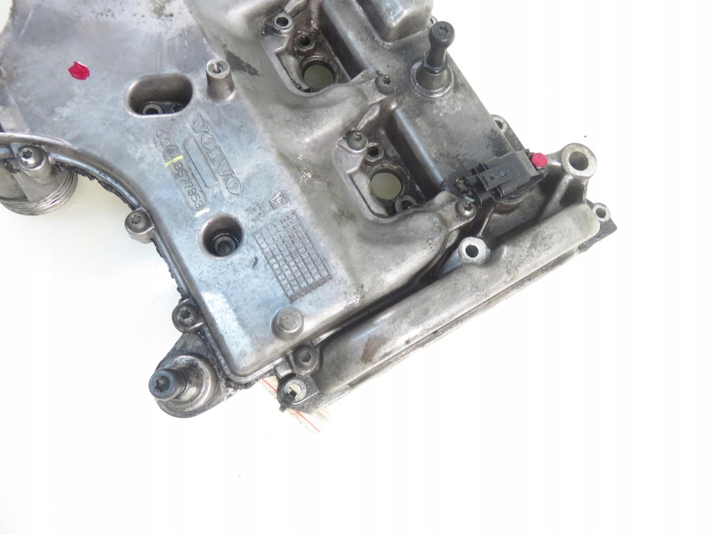 фото №8, Крышка клапанов volvo s60 i 384 2.4 d5 8677953