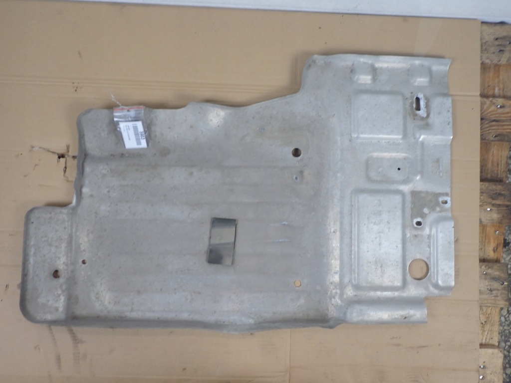 фото №9, Задняя левая защита подвеска jaguar xj x351 long europa aw93113b45ad 5903