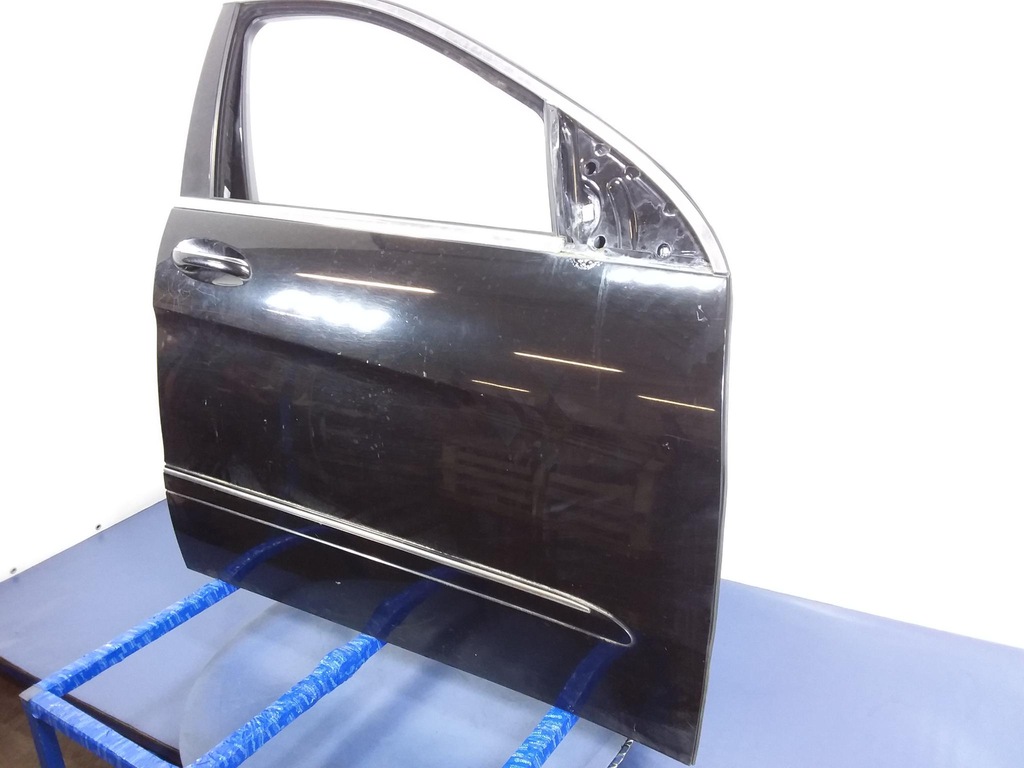 фото №2, Mercedes r w251 дверь перед правое 197