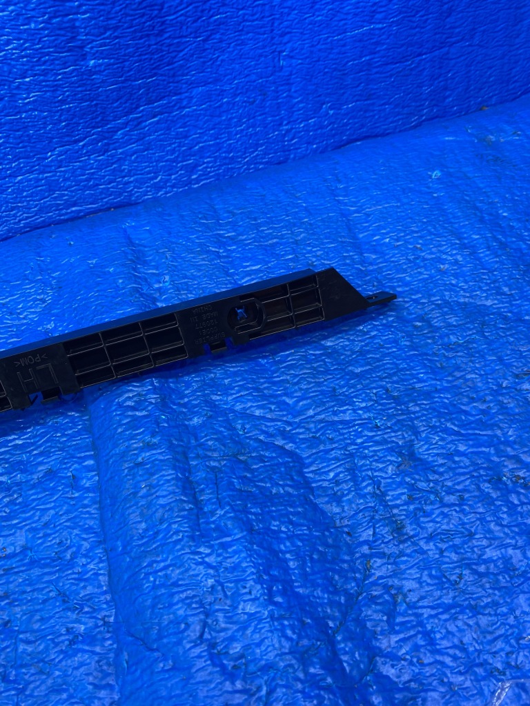 фото №6, Tesla model s напрямна бампера лівий задня 1091986-00-b