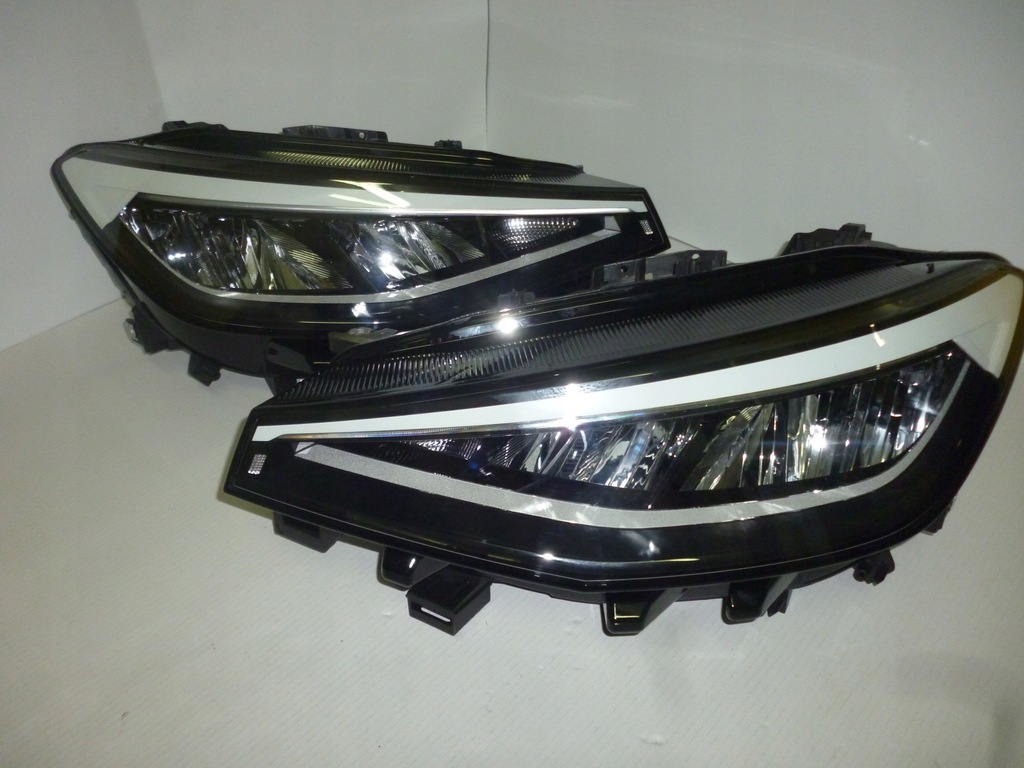 фото №1, Vw id4 20- лампа передня перед rh/lh full led