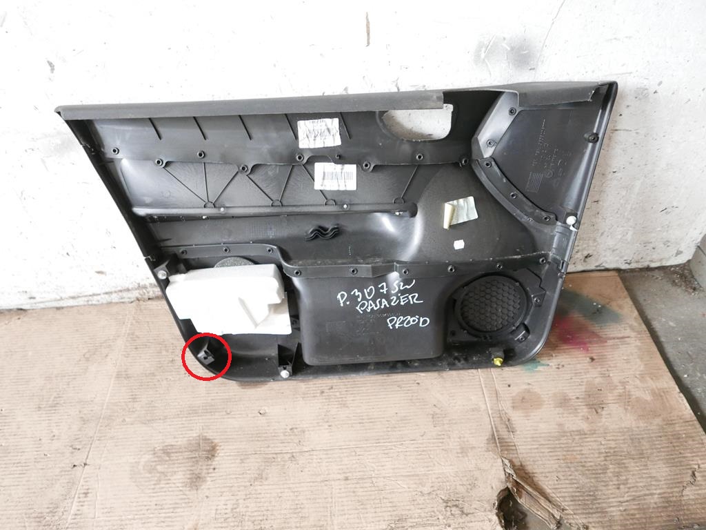 фото №6, Обивка обшивка правый перед peugeot 307 sw phi