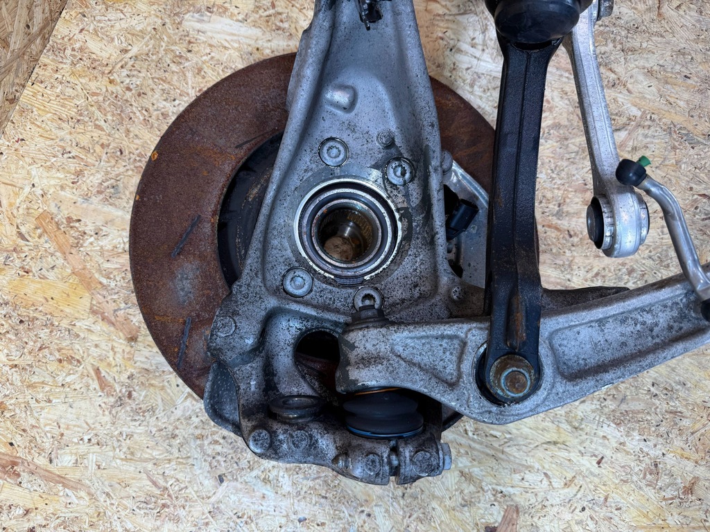 фото №12, Подвеска амортизатор рычаг поворотный кулак левый перед porsche macan 95b