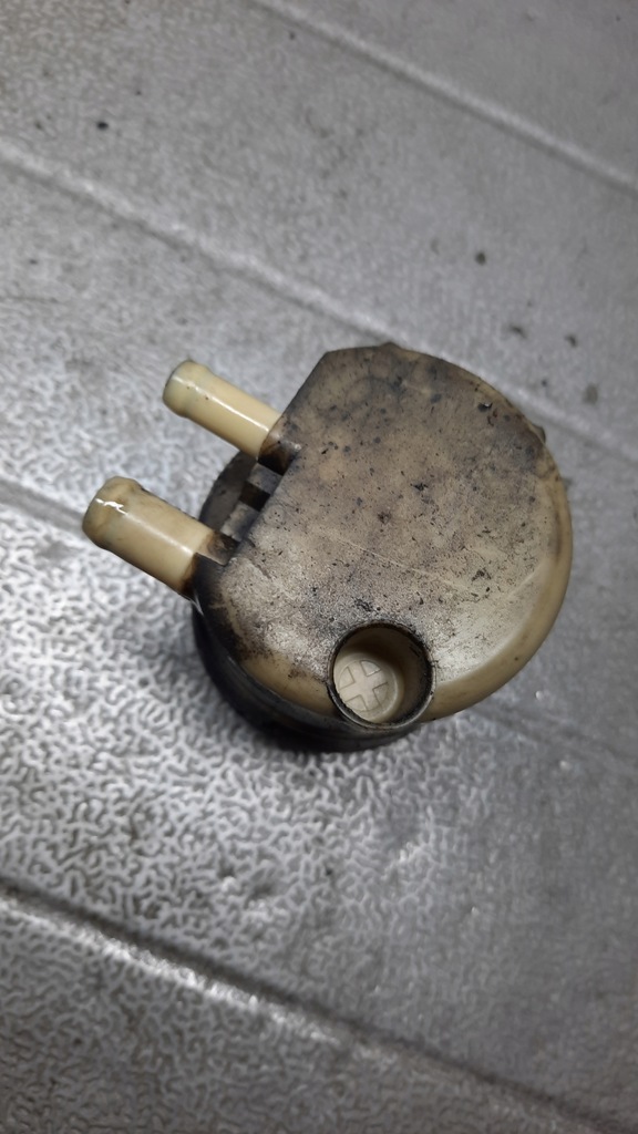 фото №4, Бак системы усилителя renault espace iv 2.2d 05r 8200005185