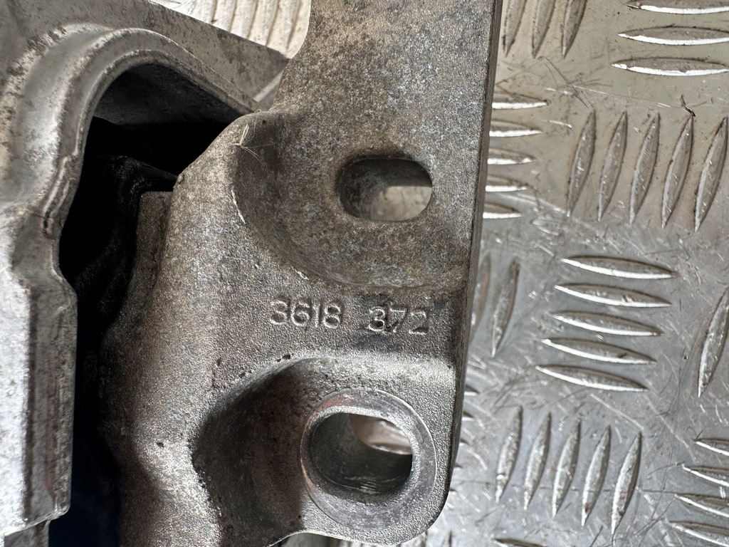 фото №8, Vw passat b7 usa 1.8 бензин seat audi кронштейн подушка двигателя 1k0 199 262