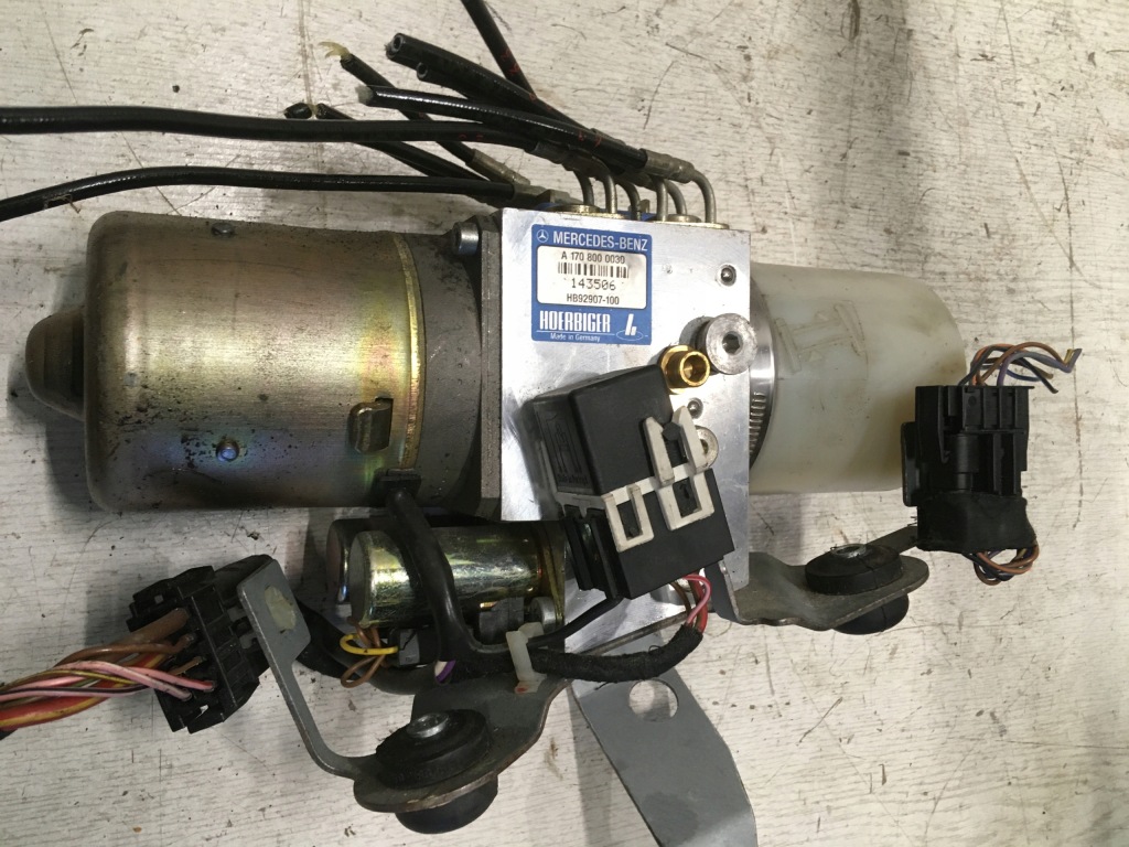 фото №1, Насос дах mercedes slk r170 a1708000030