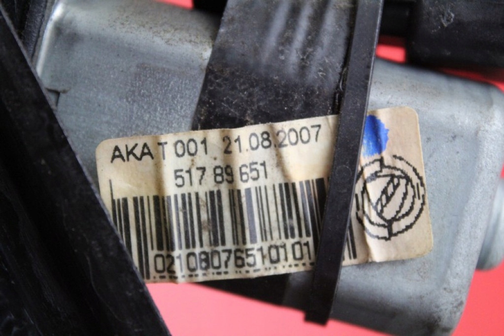 Підйомник скло правий перед eu 51789651 fiat linea 06-12 Доставка