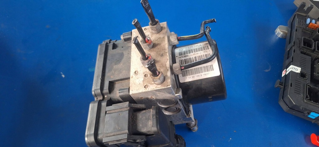 фото №1, Dodge journey 2005 насос abs p04721989ab