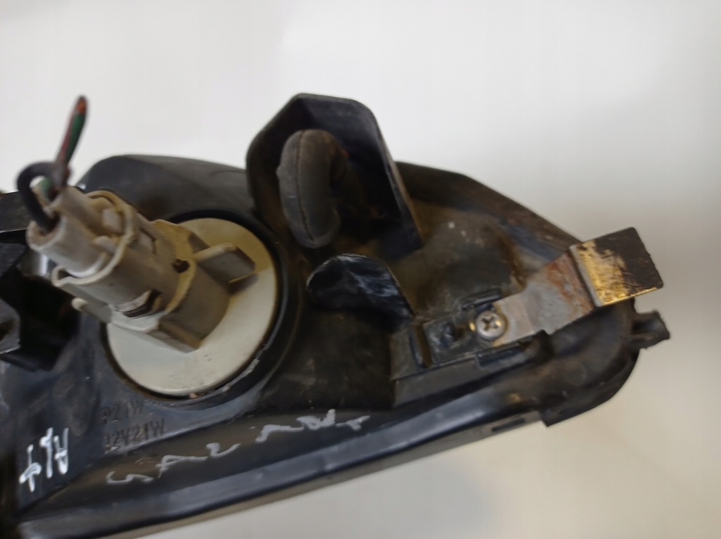 фото №8, Поворотник правий mitsubishi galant 21037833