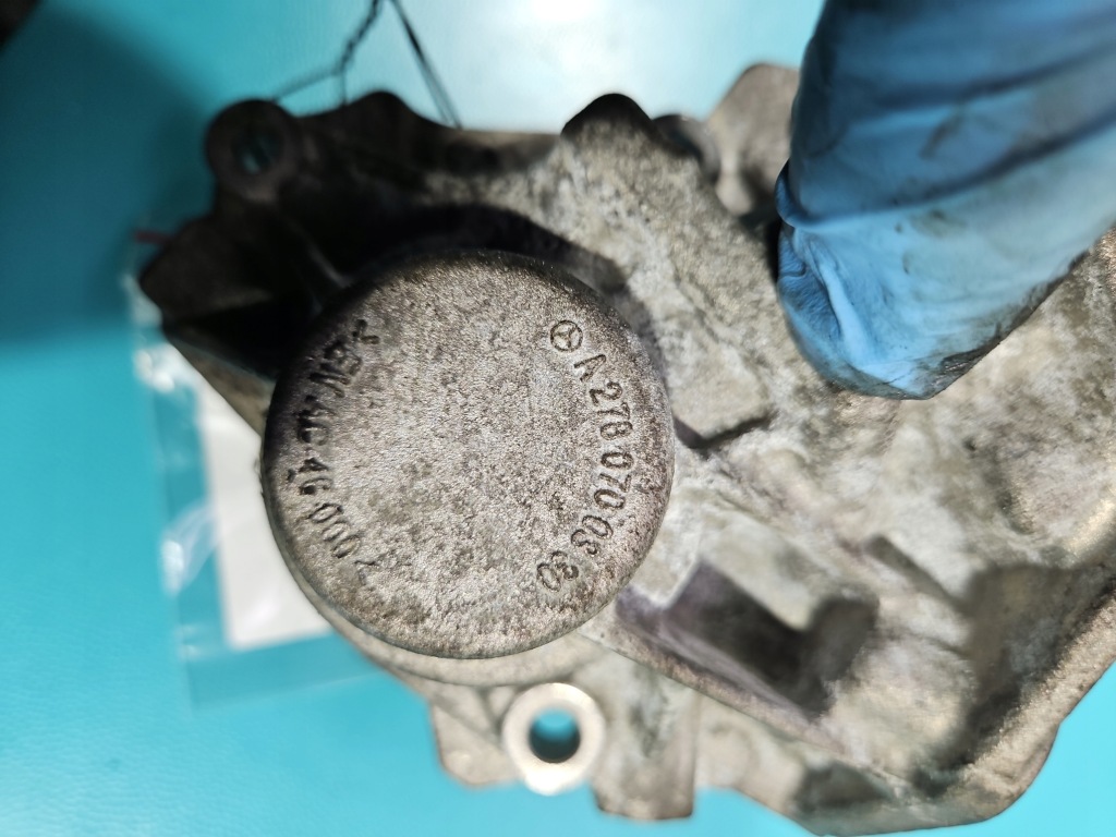 Корпус насоса топлива mercedes cls ii c218 4.7 v8 10-18 Киев