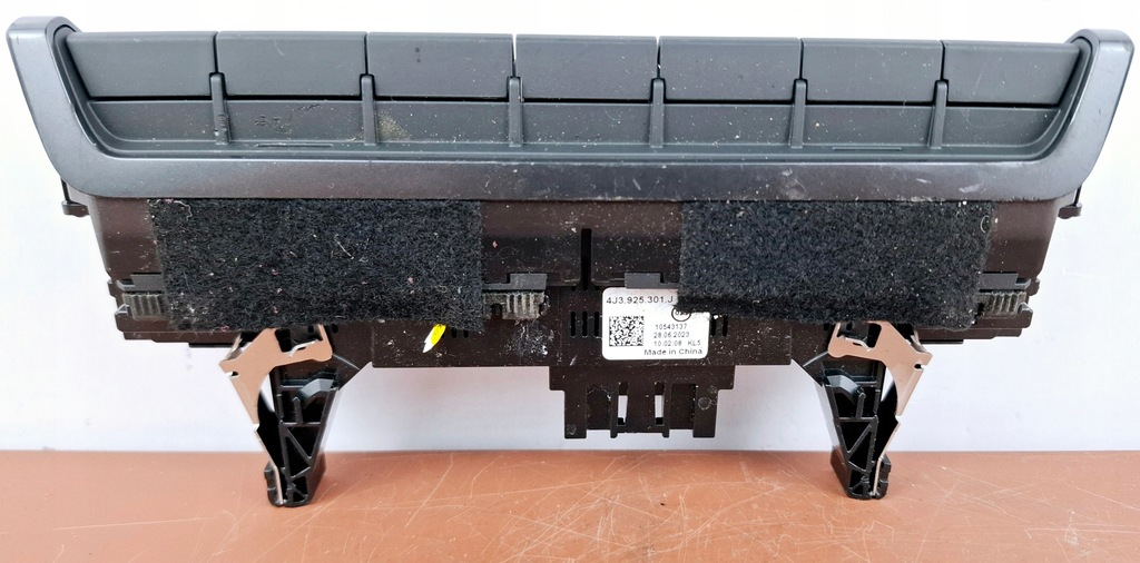 фото №6, Панель управление mmi audi e-tron gt 4j3925301j