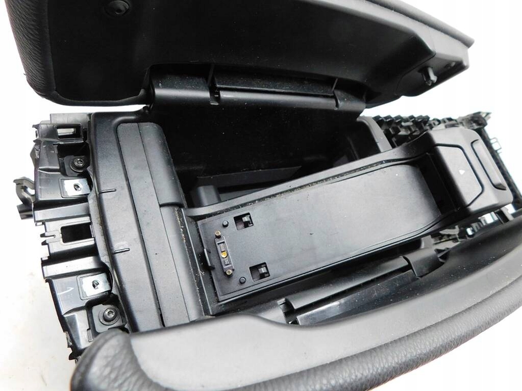 фото №9, Bmw x5 f15 x6 f16 m50d 15r підлокітник 9252117