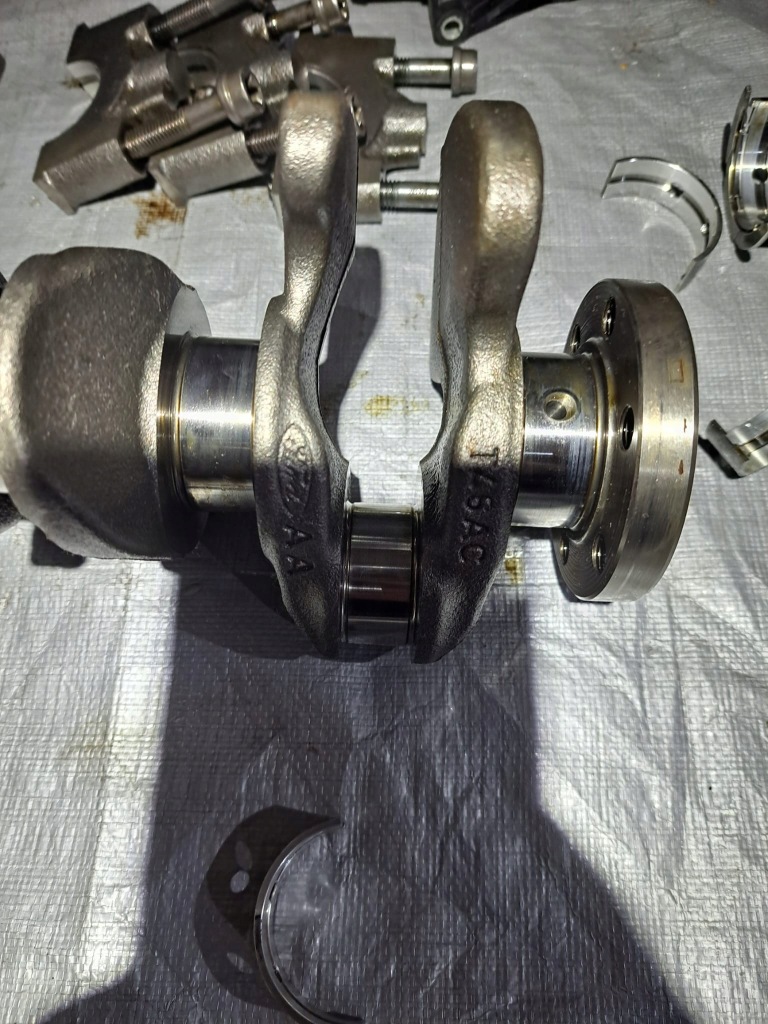 Wał колінчастий ford fiesta 1.1 mk8 xpj xyj номінал Ціна