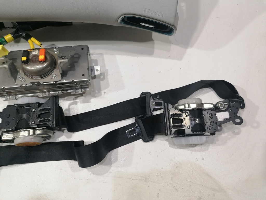 фото №8, Toyota prius 4 iv панель приладів консоль подушка безпеки ремені org