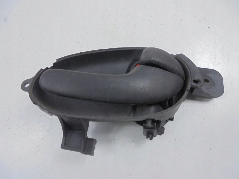 фото №1, Trailblazer ручка внутренняя правая задняя 107602rh