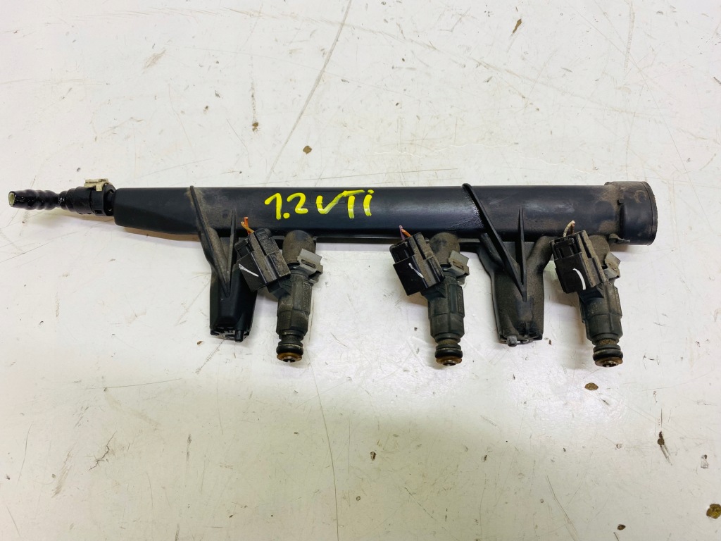 фото №1, Peugeot 208 2008 1,2 vti форсунки i молдинг