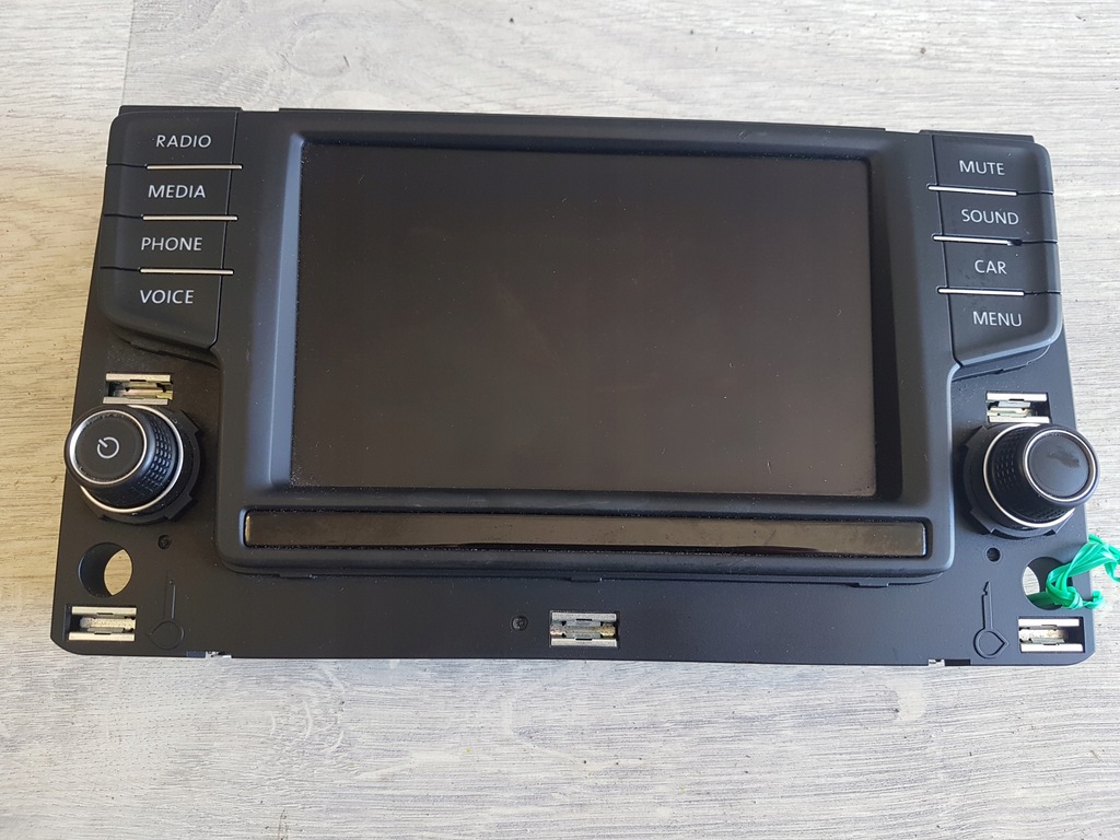 фото №1, Passat b8 golf touran панель радио навигация дисплей