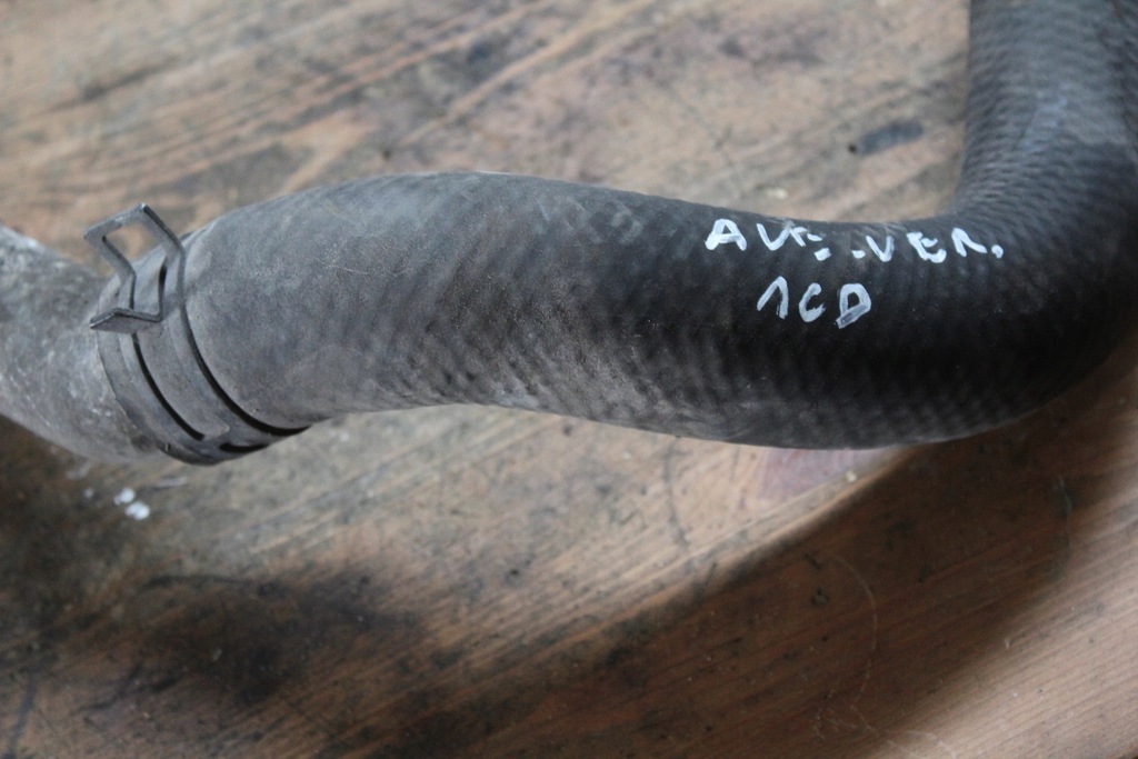 фото №3, Avensis verso 2.0 d4d 1cd шланг труба wąż wody