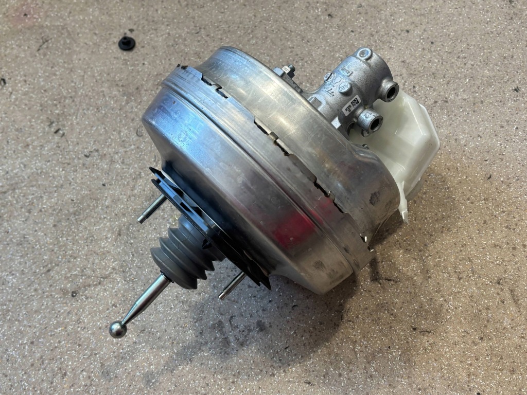 Купити Підсилювач гальм гальмівні bmw m5 f90 8074223