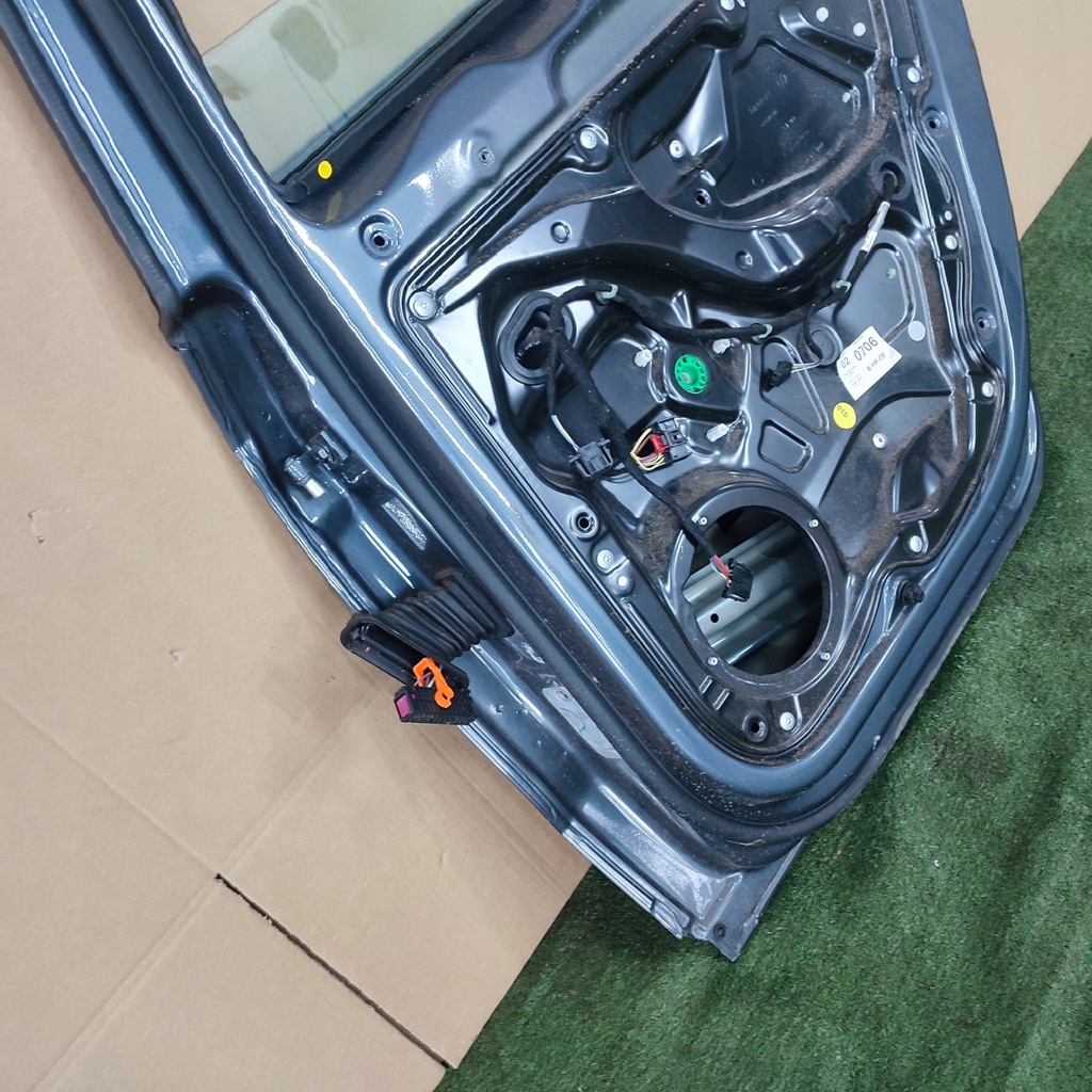 фото №9, Дверь правый задняя vw passat b7 kombi полный