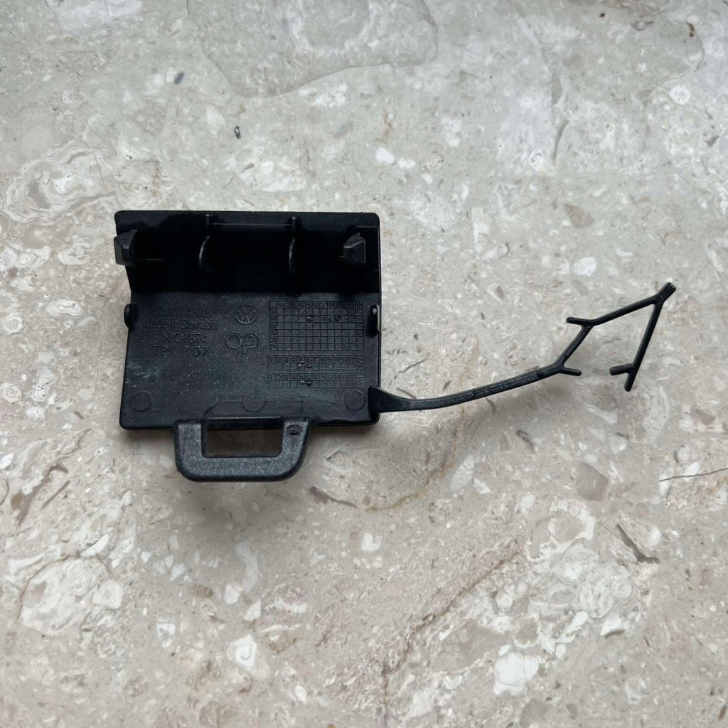 фото №4, Vw touareg iii r-line права заглушка бампера задня