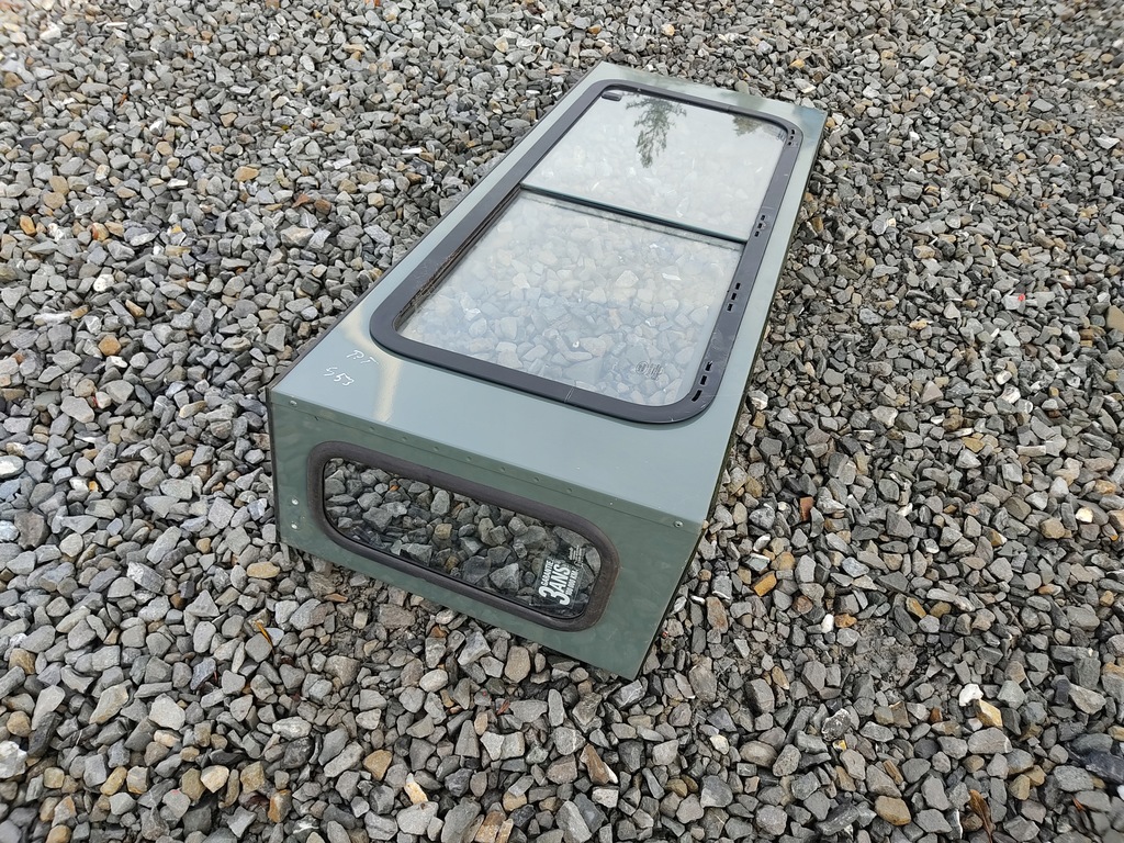 фото №2, Рамка nadstawka права задня задня крила правий скло defender 1999-2014