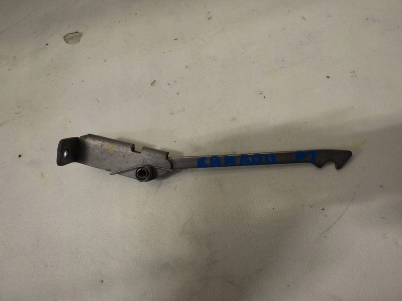 фото №1, Ограничитель дверь правый задняя задних kangoo ii