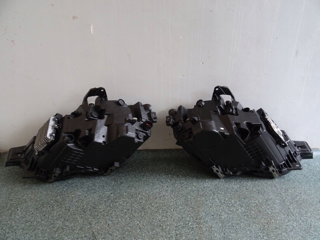 Volvo xc60 xc 60 2 рестайлинг  фары передние full led левая + правый Цена