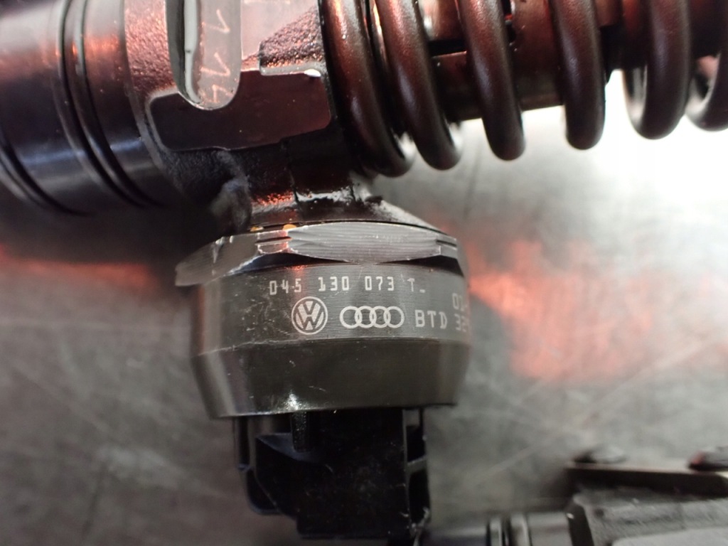 Насос-форсунка audi a2 с Разборки