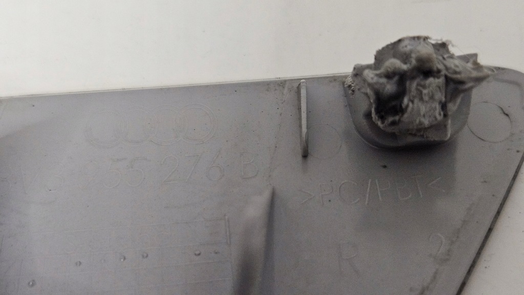 фото №8, Audi a3 заглушка распылителя правая 8v3955276b