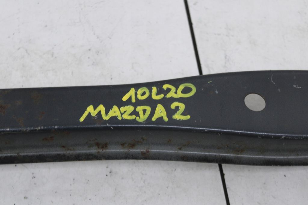 Mazda 2 de 07r- балка бампера задній задня Зі Шроту