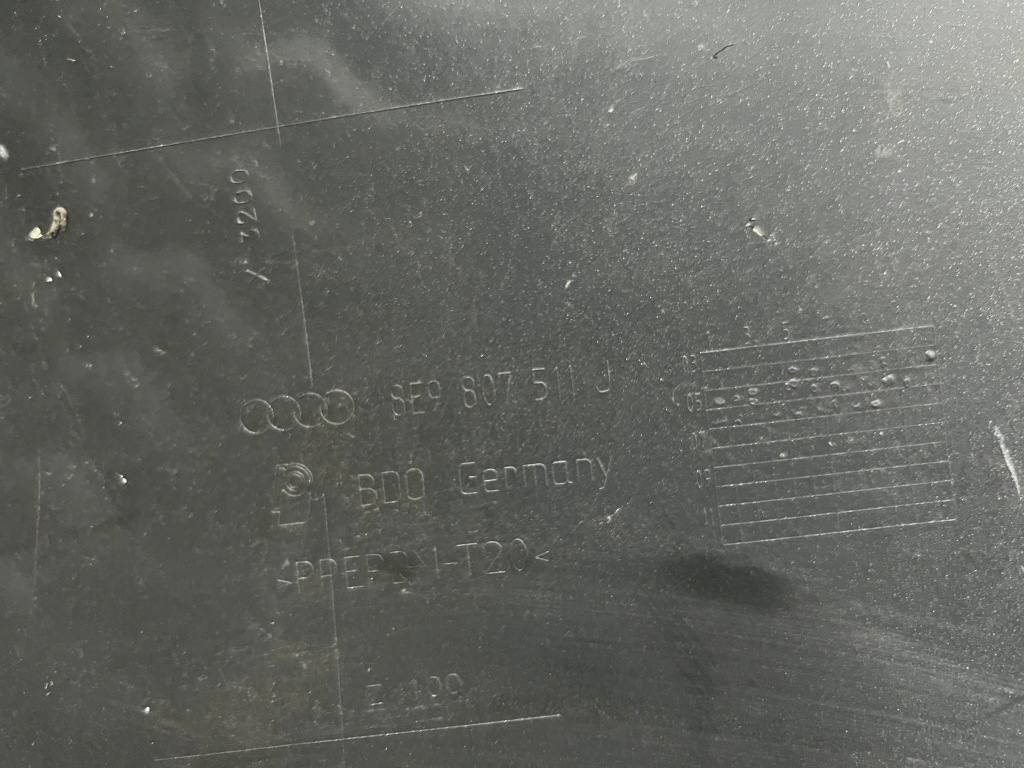 Audi a4 b7 kombi avant 2004 - 2007 бампер задня pdc 8e9807511 Зі Шроту