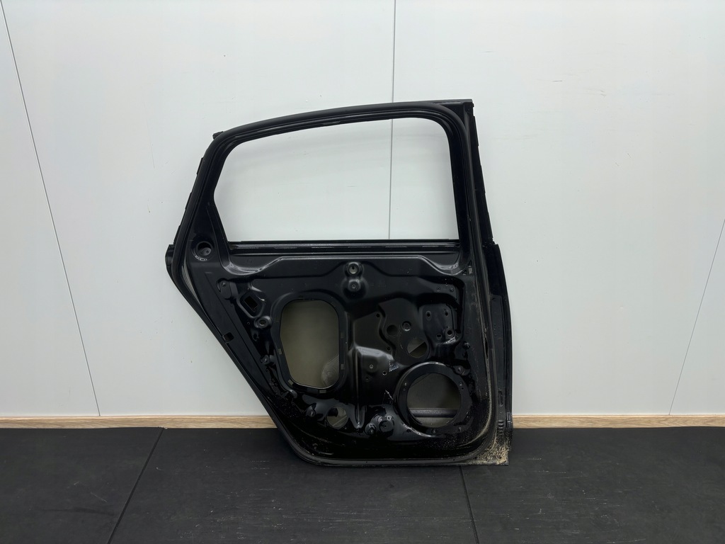 фото №14, Audi a6 c8 sedan дверь левая задняя задние